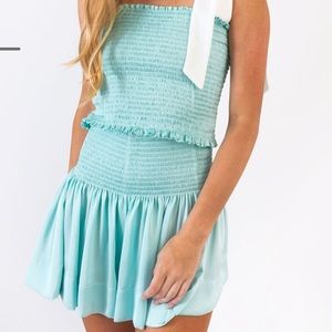 ISO KOCH SKIRT SIZE LARGE